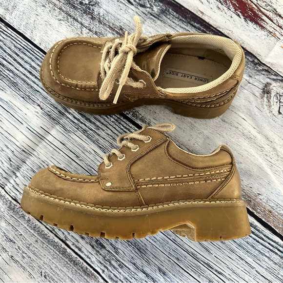 Vintage 90’s Lower East Side Lug Sole Lace Up Shoes